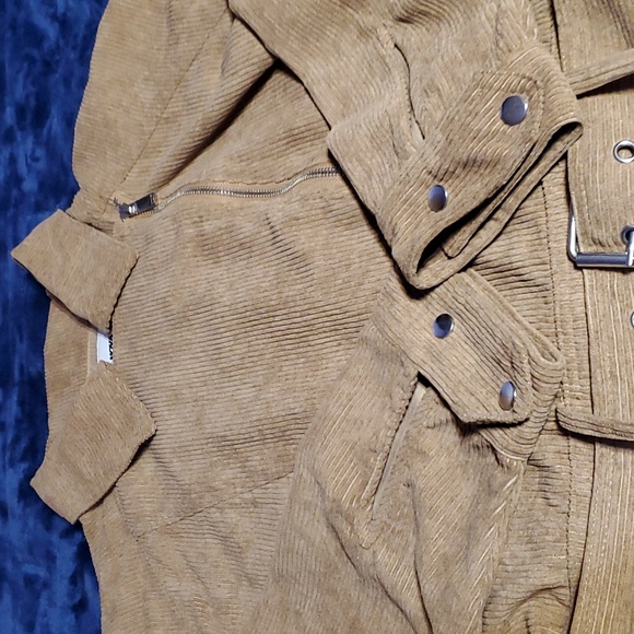 Jacket - Picture 5 of 12